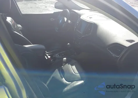 2019 Jeep Cherokee Trailhawk Elite 4X4 из США, поврежденный, VIN 1C4PJMBX7KD227095